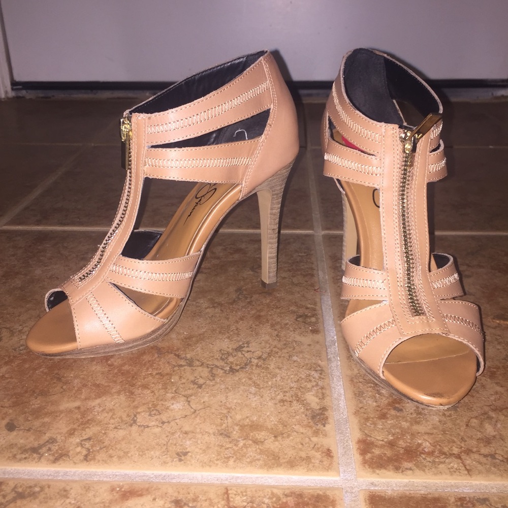 Jessica Simpson Tan Heel Size 6